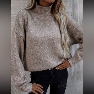 ****GREAT FIND!!****Bundle of small tops!! Perfect closet addition!